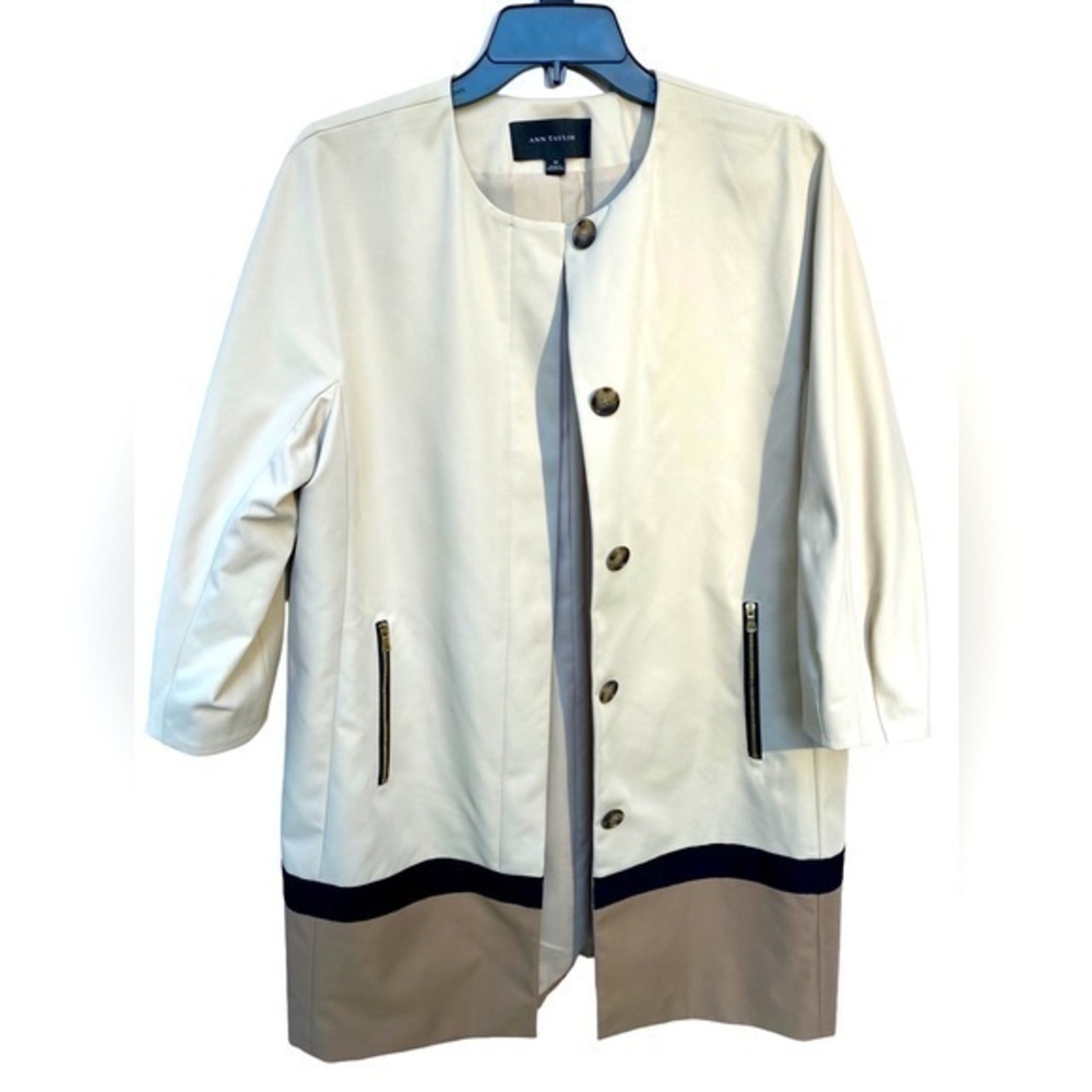 Ann Taylor Jacket Raincoat Lined Collarless Khaki Color Block Medium 3/4 sleeve
